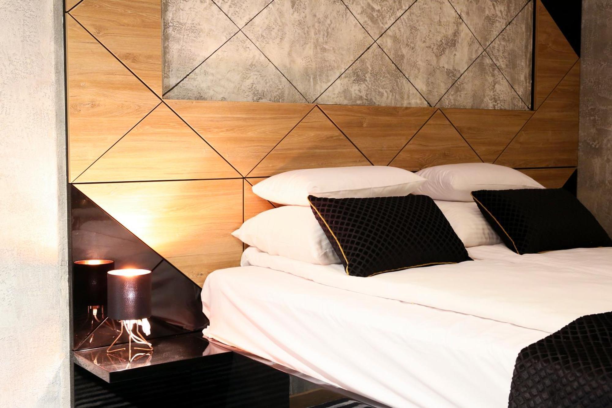 Carpe Diem Boutique Hotel Zenica Bagian luar foto