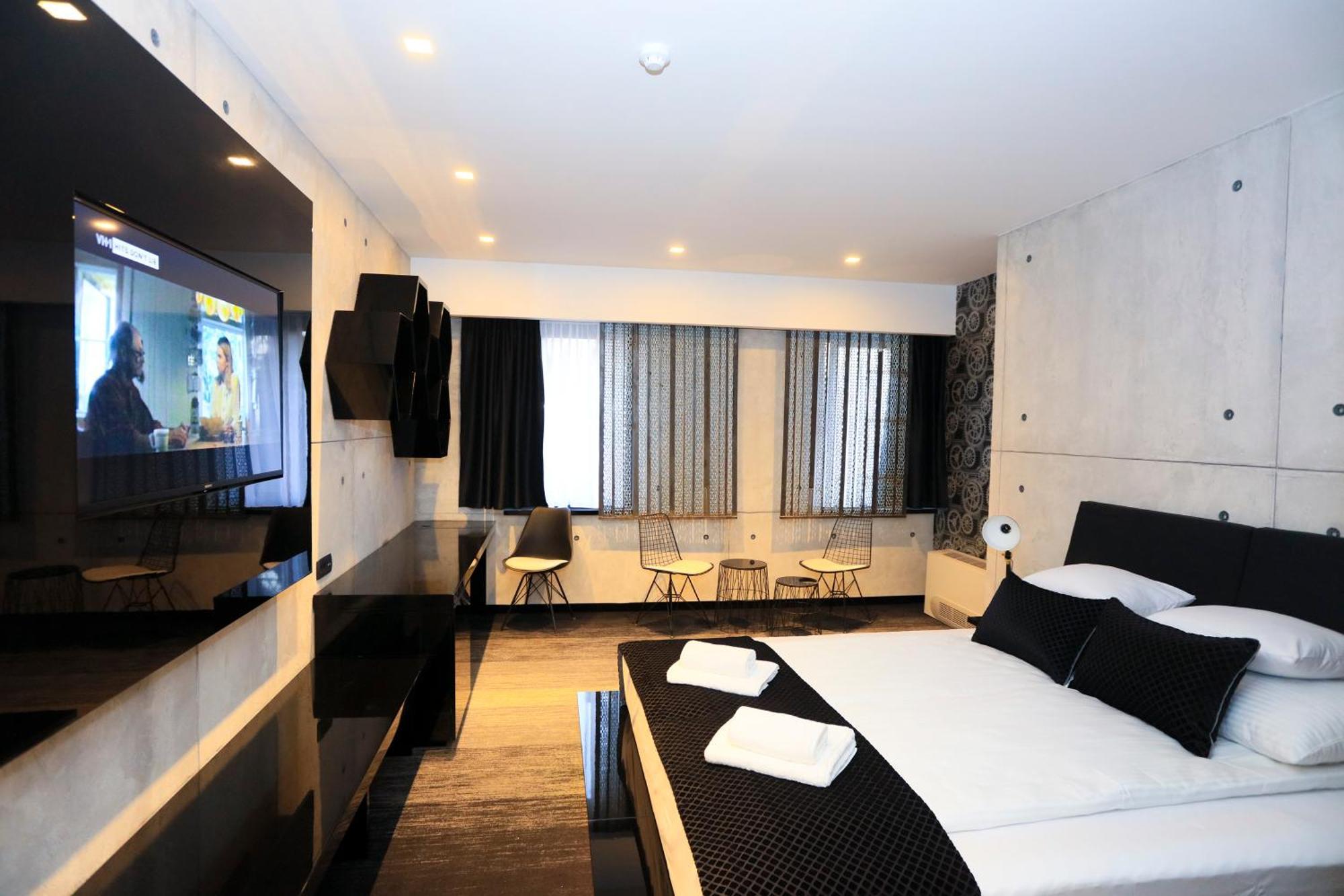 Carpe Diem Boutique Hotel Zenica Bagian luar foto