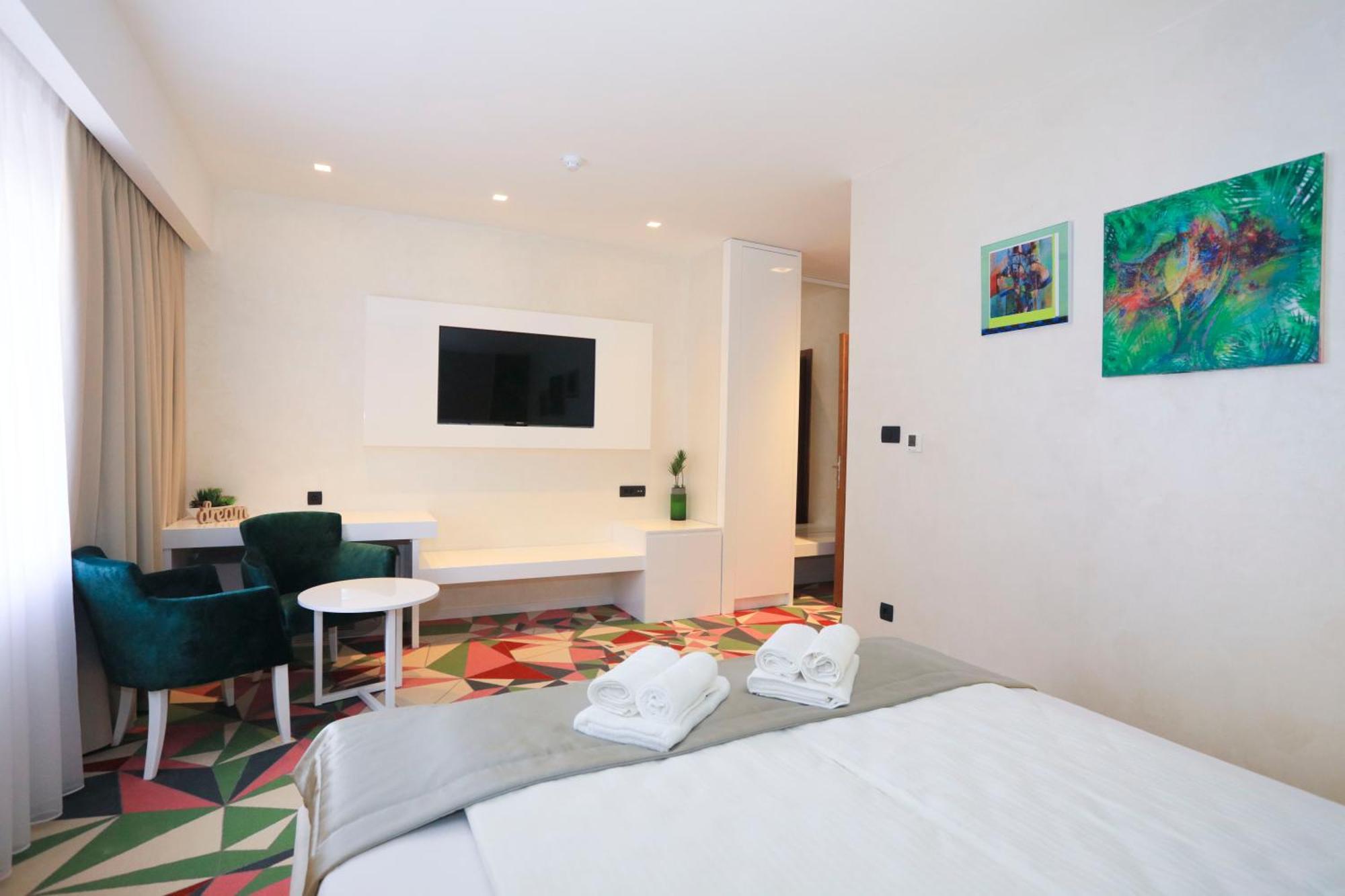Carpe Diem Boutique Hotel Zenica Bagian luar foto