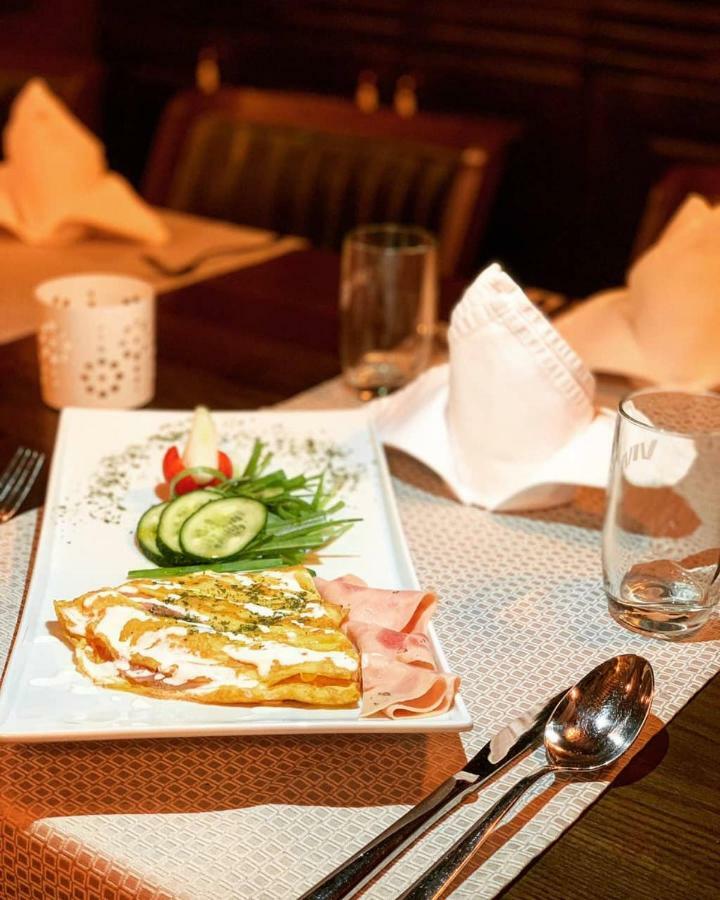 Carpe Diem Boutique Hotel Zenica Bagian luar foto