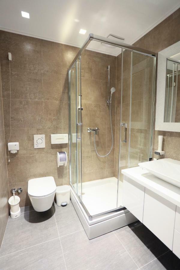 Carpe Diem Boutique Hotel Zenica Bagian luar foto