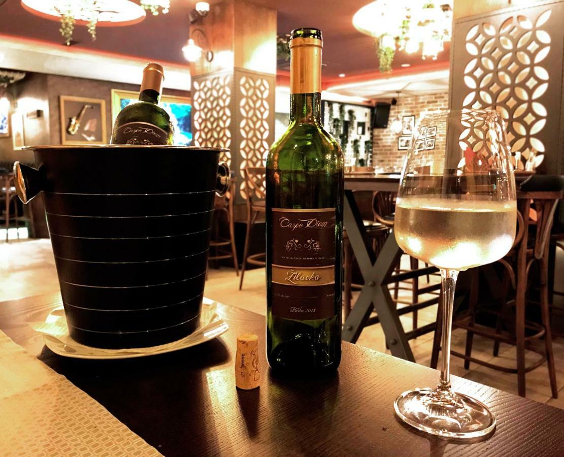 Carpe Diem Boutique Hotel Zenica Bagian luar foto